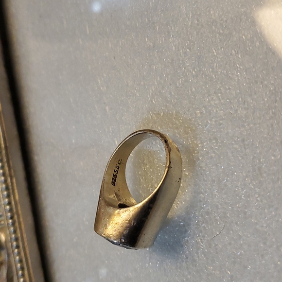 Ladies custom Silver 925 Ring with a beautiful quartz stone. Heavy in weight - Picture 3 of 5